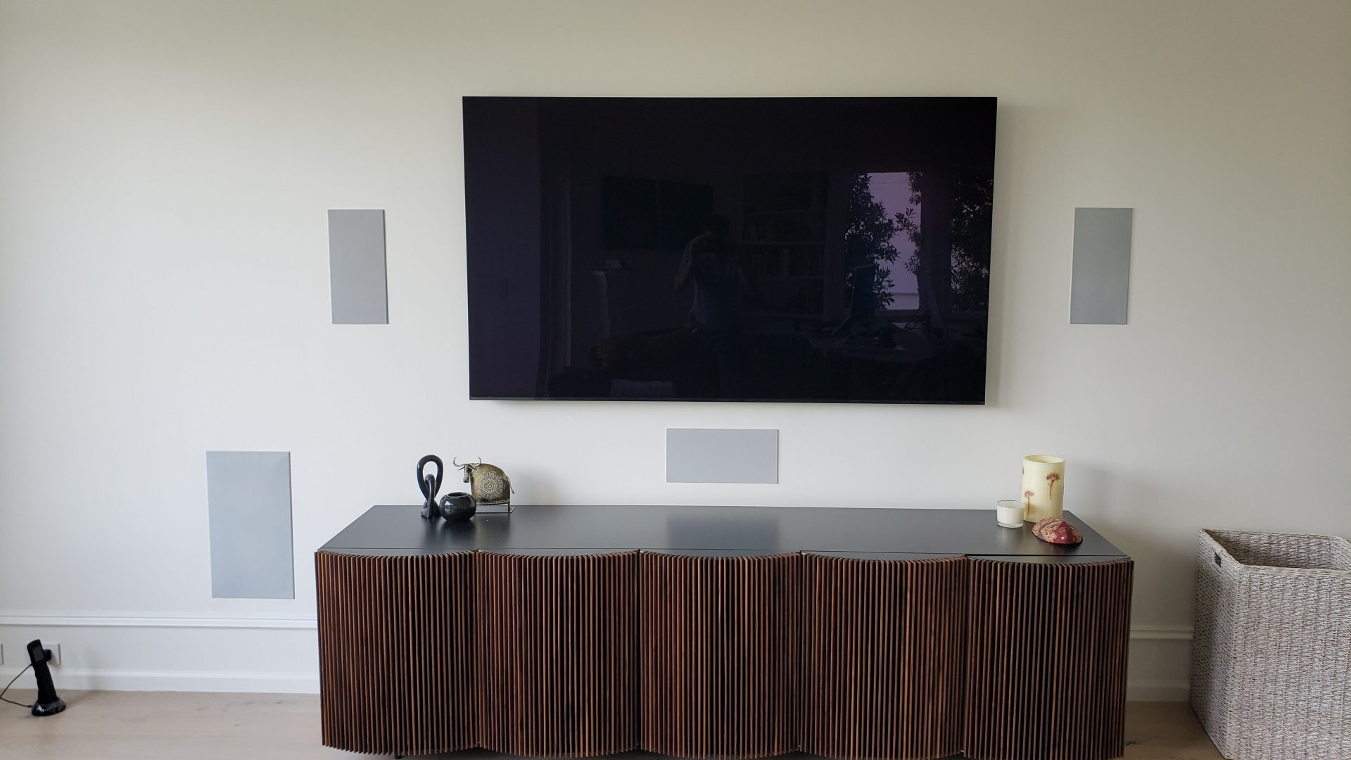 home theatre with in wall speakers second